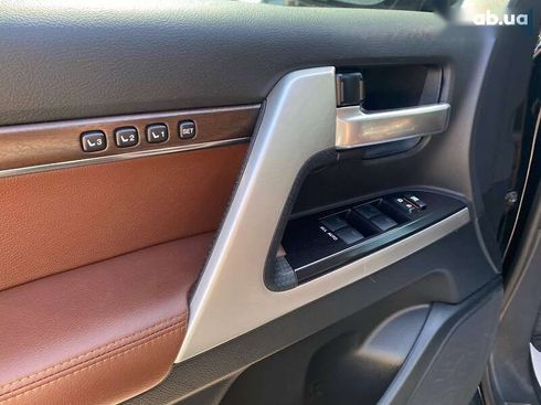 Toyota Land Cruiser 2020 - фото 27