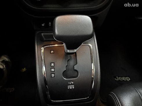 Jeep Patriot 2015 серый - фото 19