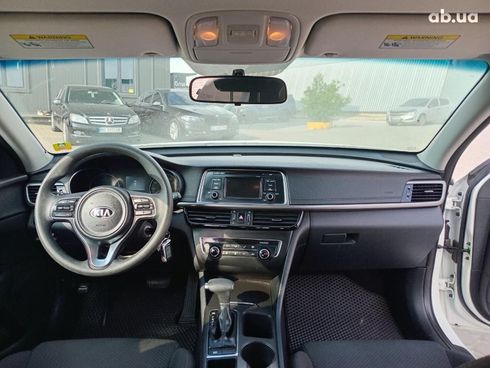 Kia Optima 2017 белый - фото 22