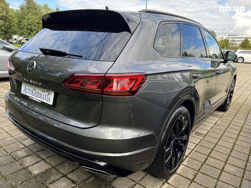 Volkswagen Touareg 2022 - фото 24