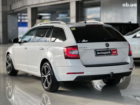 Skoda Octavia 2017 белый - фото 6