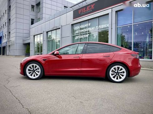 Tesla Model 3 2022 - фото 6