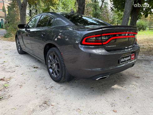 Dodge Charger 2017 серый - фото 7