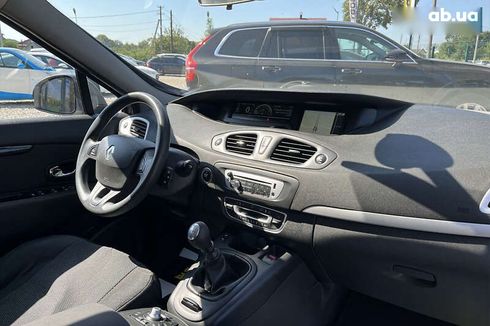 Renault Scenic 2015 - фото 26