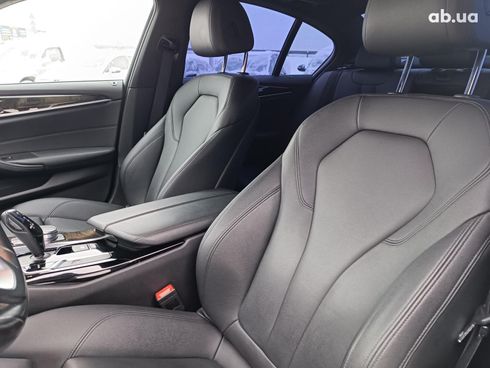 BMW 5 серия 2017 черный - фото 25