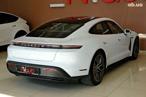 Porsche Taycan 2023 белый - фото 4