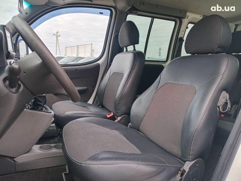 Fiat Doblo 2008 белый - фото 11