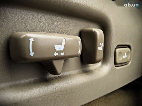 Lexus LX 2007 - фото 9