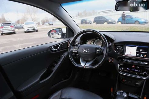 Hyundai Ioniq 2017 - фото 12