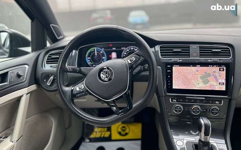 Volkswagen e-Golf 2019 - фото 12