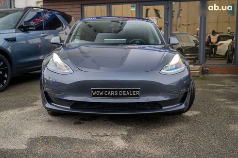 Tesla Model 3 2021 - фото 2