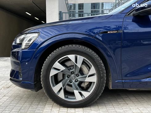 Audi E-Tron 2021 синий - фото 19