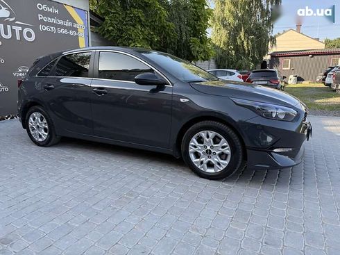 Kia Cee'd 2022 - фото 10