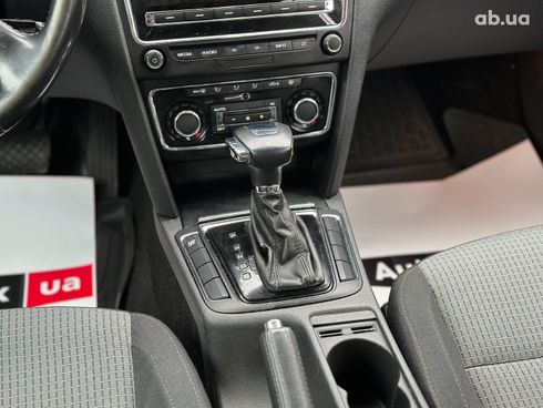 Skoda Superb 2012 белый - фото 29