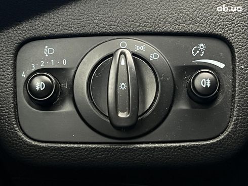 Ford Kuga 2015 белый - фото 16