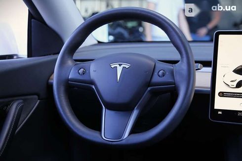 Tesla Model Y 2021 - фото 17