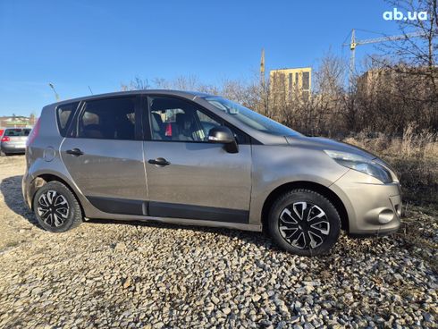Renault Scenic 2009 бежевый - фото 9