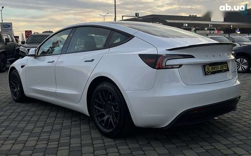 Tesla Model 3 2024 - фото 5