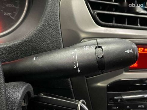 Peugeot 301 2017 - фото 22