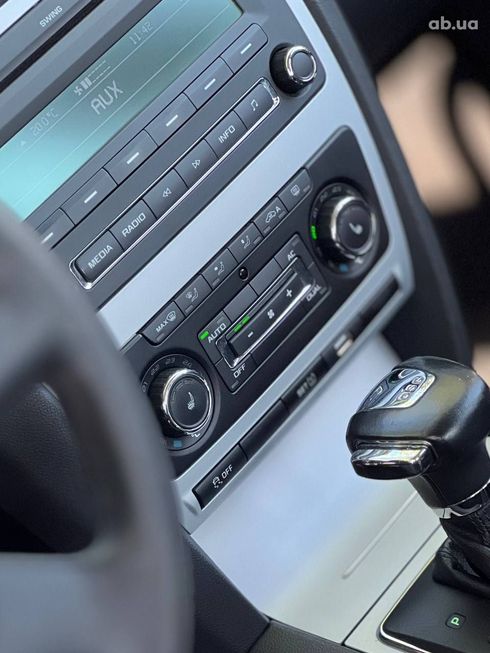 Skoda Octavia 2011 бежевый - фото 12