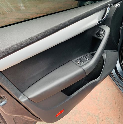 Skoda Octavia 2015 серый - фото 13