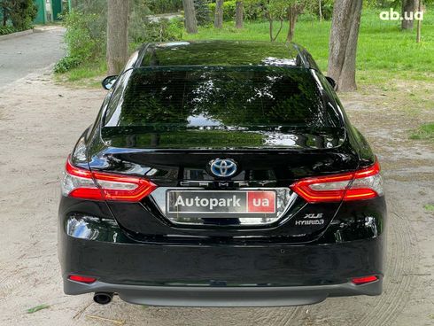 Toyota Camry 2017 черный - фото 13