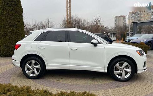 Audi Q3 2019 - фото 8