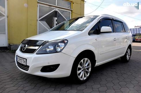 Opel Zafira 2014 - фото 14