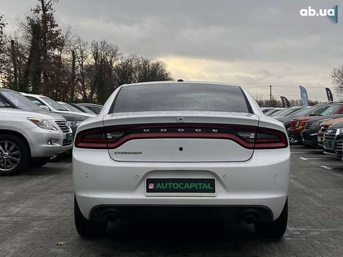 Dodge Charger 2019 - фото 11