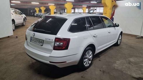 Skoda Octavia 2019 - фото 5