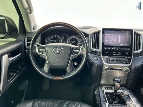 Toyota Land Cruiser 2017 - фото 29