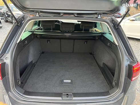 Volkswagen Passat 2020 - фото 24