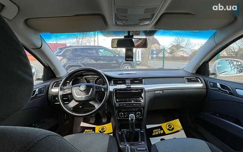 Skoda Superb 2012 - фото 8