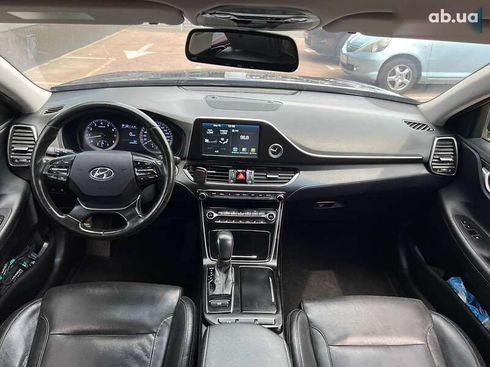 Hyundai Grandeur 2017 - фото 11