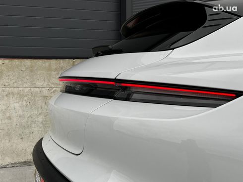 Porsche Taycan 2021 белый - фото 24