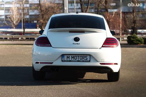 Volkswagen Beetle 2017 - фото 5