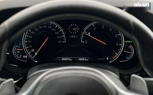 BMW 5 серия 2017 - фото 15