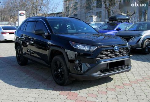 Toyota RAV4 2020 - фото 2