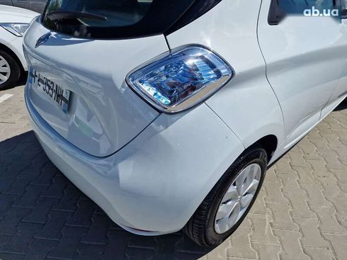 Renault Zoe 2019 - фото 10