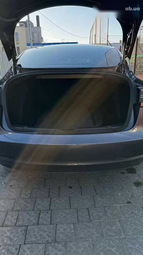 Tesla Model 3 2023 - фото 18