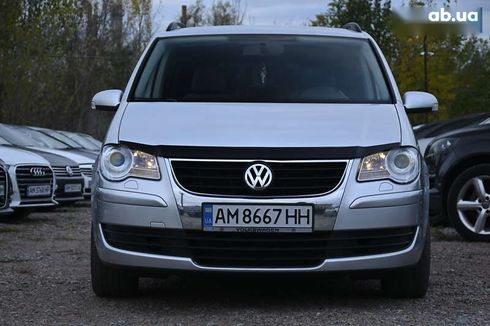 Volkswagen Touran 2009 - фото 5
