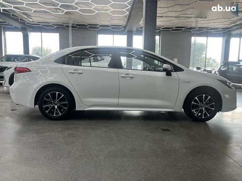Toyota Corolla 2024 - фото 7