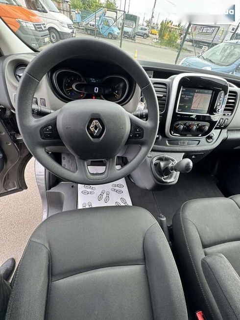 Renault Trafic 2016 - фото 20