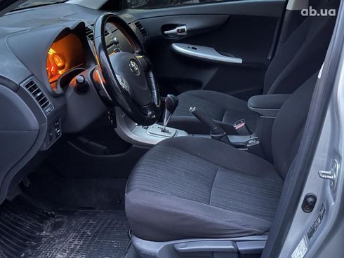 Toyota Corolla 2007 серый - фото 9