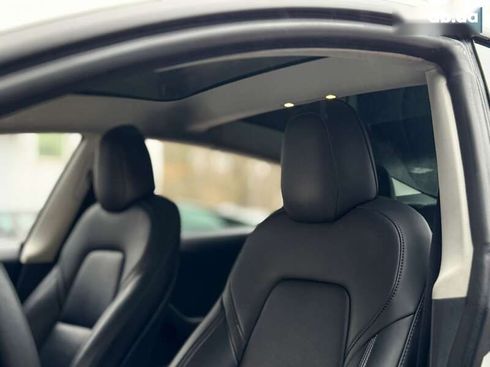 Tesla Model 3 2022 - фото 14