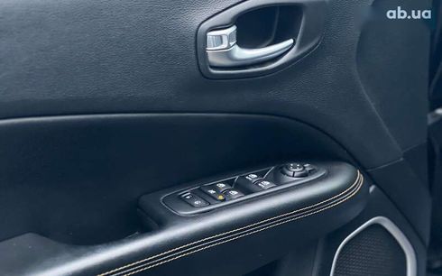 Jeep Compass 2018 - фото 12