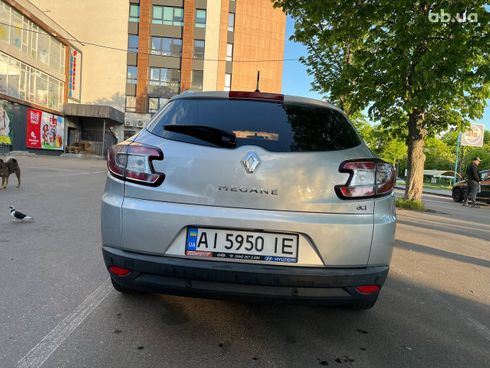 Renault Megane 2012 серебристый - фото 9