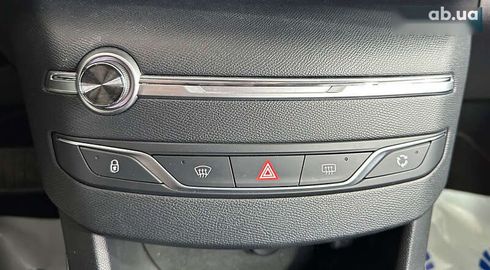 Peugeot 308 2020 - фото 20