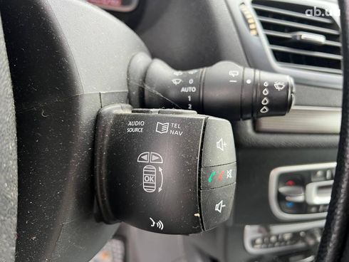 Renault Megane 2012 белый - фото 24