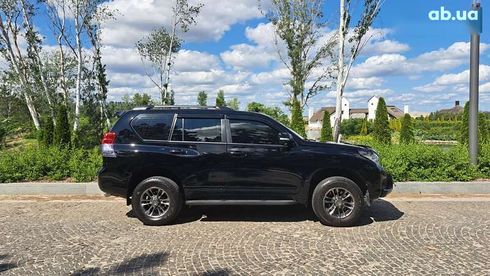 Toyota Land Cruiser Prado 2010 - фото 24